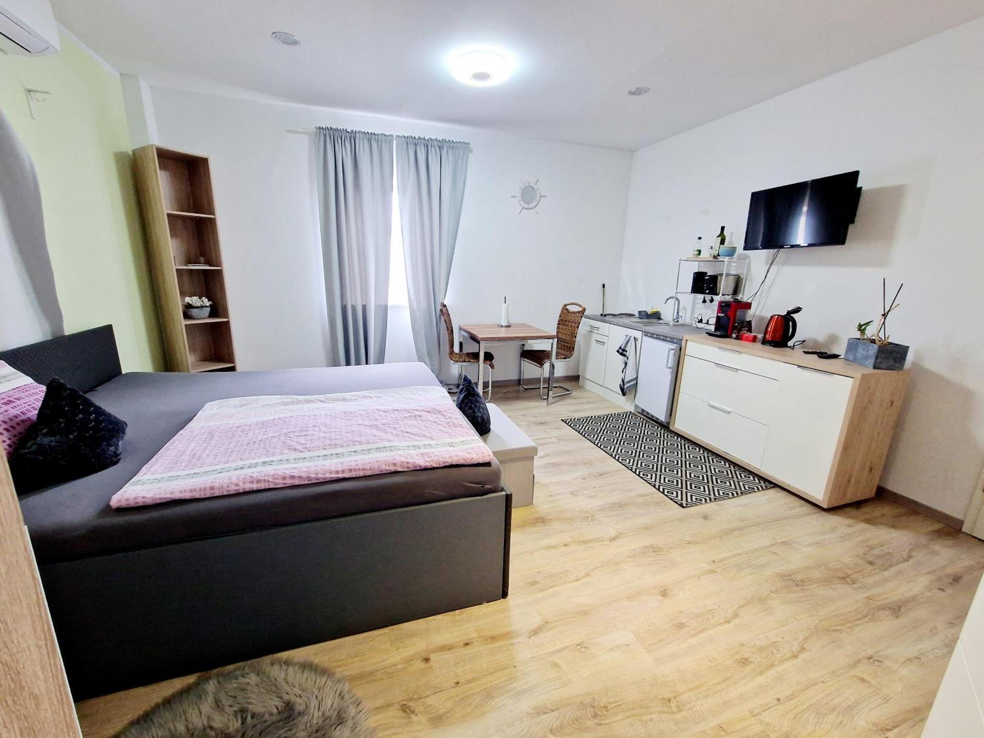 Ibo-Apart 1 Zimmer Apartment In Херцогенаурах Екстериор снимка